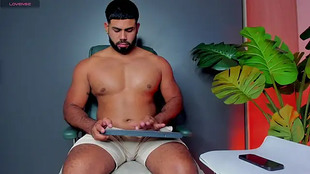 noah crux online show from May 2026 02:28:01 AM