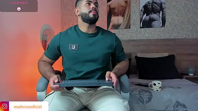 noah crux online show from October 2025 11:20:02 AM