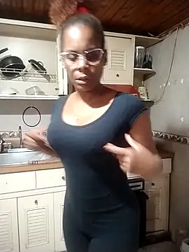 Snapshot of Camille_rose_ chatting on October 2025 03:35:01 PM Camille rose online show from October 2025 03:35:01 PM