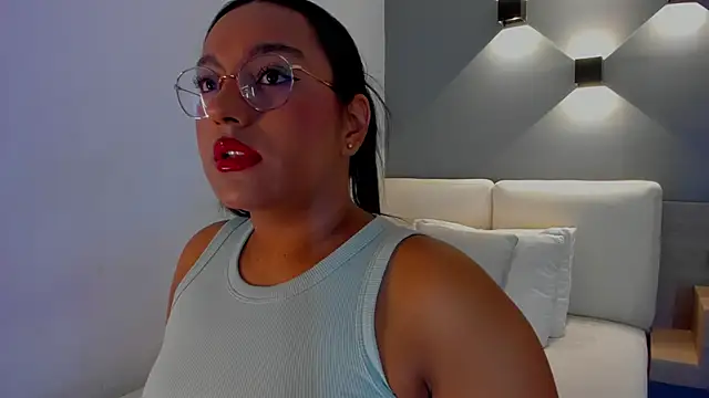 ellamontoya online show from September 2025 10:54:01 AM
