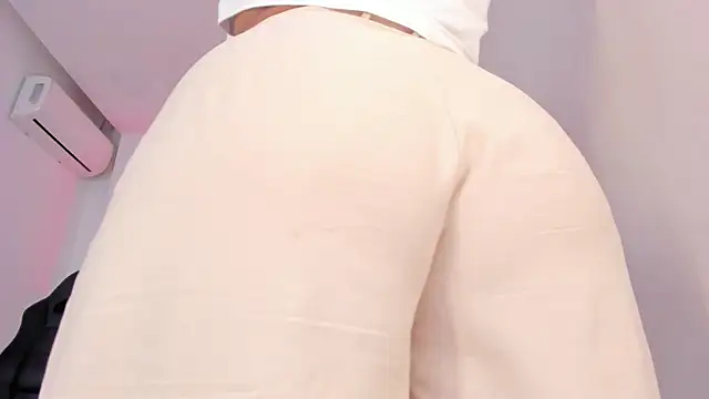 ellamontoya online show from January 2026 12:21:01 PM