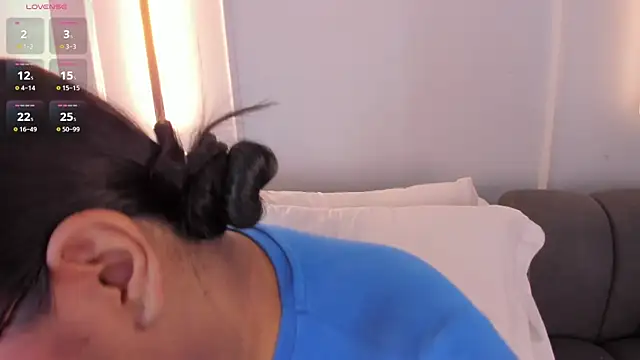 Snapshot of ellamontoya chatting on November 2025 01:04:01 PM ellamontoya online show from November 2025 01:04:01 PM