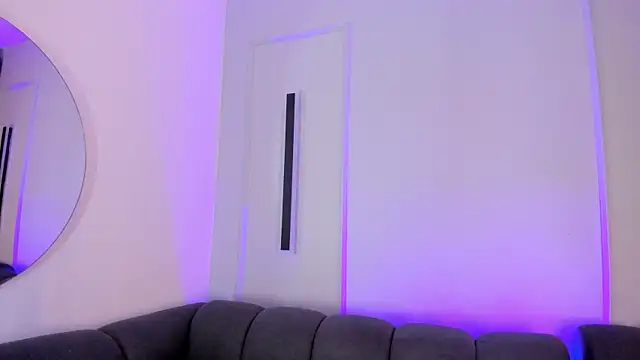 Snapshot of ellamontoya chatting on November 2025 11:47:01 AM ellamontoya online show from November 2025 11:47:01 AM