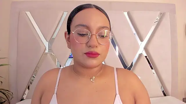 ellamontoya online show from January 2026 11:02:02 AM