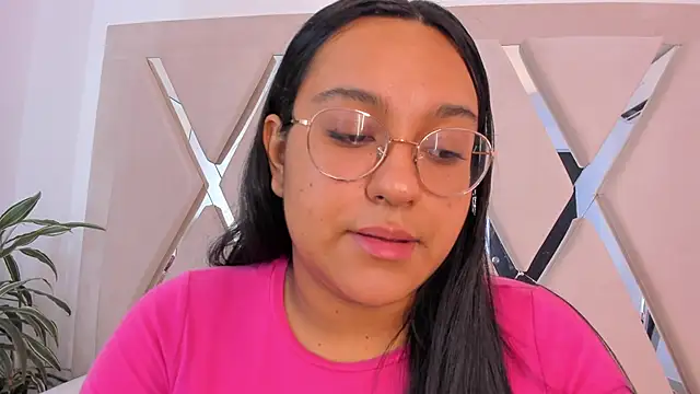 ellamontoya online show from February 2026 12:05:02 PM