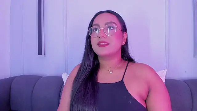 Snapshot of ellamontoya chatting on November 2025 11:31:01 AM ellamontoya online show from November 2025 11:31:01 AM