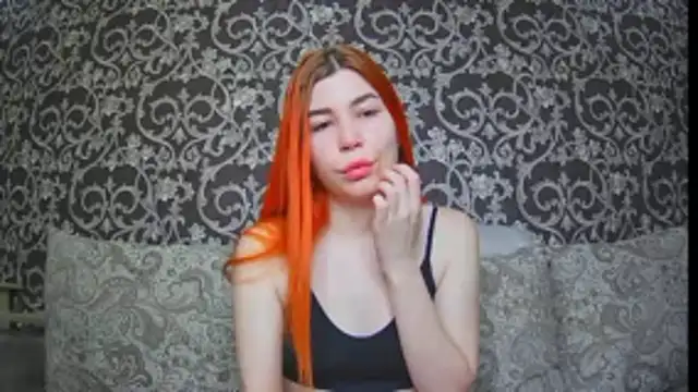 Snapshot of ElllaNuar chatting on October 2025 05:50:02 AM ElllaNuar online show from October 2025 05:50:02 AM