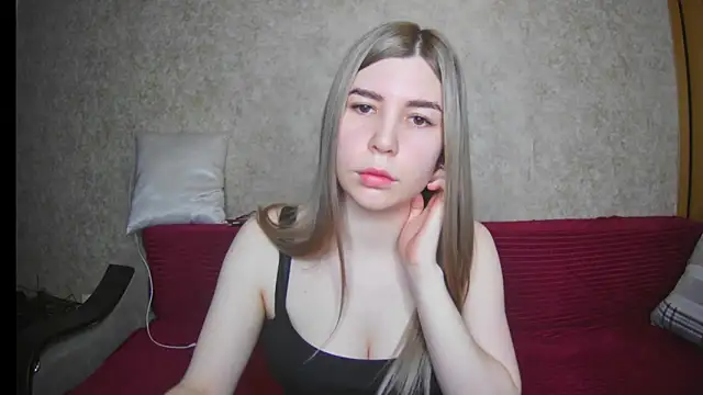 Snapshot of ElllaNuar chatting on March 2025 06:41:01 AM ElllaNuar online show from March 2025 06:41:01 AM