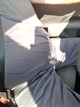 Snapshot of your_man85 chatting on December 2025 07:14:02 AM your man85 online show from December 2025 07:14:02 AM