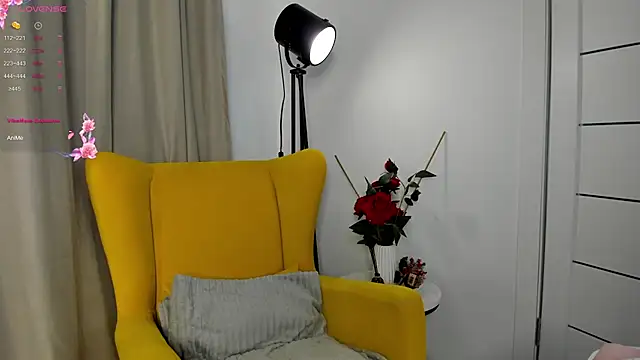 Snapshot of miissblonde chatting on November 2025 03:38:02 AM miissblonde online show from November 2025 03:38:02 AM