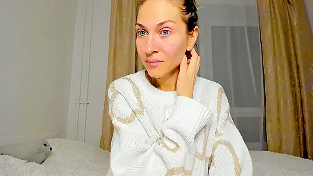 Snapshot of Mona_Cruz chatting on March 2025 07:16:01 PM Mona Cruz online show from March 2025 07:16:01 PM