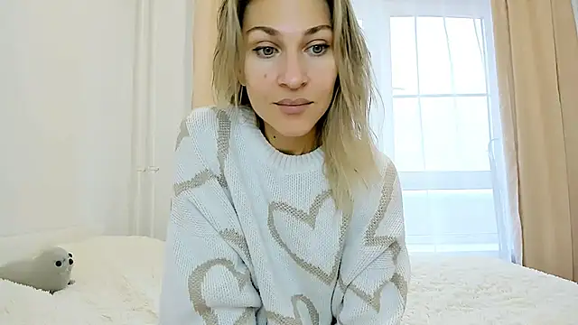 Snapshot of Mona_Cruz chatting on November 2025 06:06:02 AM Mona Cruz online show from November 2025 06:06:02 AM