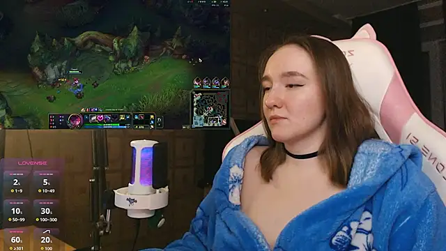 MoonlishSiren online show from February 2026 08:52:01 PM