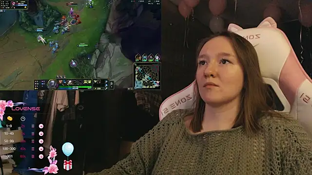 MoonlishSiren online show from January 2026 09:44:02 PM