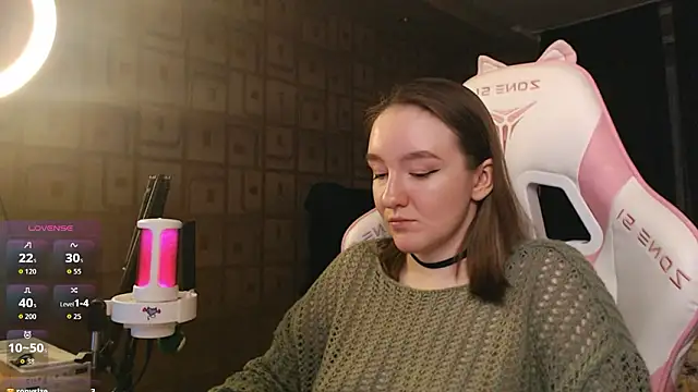 MoonlishSiren online show from February 2026 09:13:02 PM