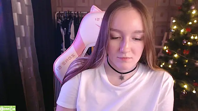 MoonlishSiren online show from January 2025 11:45:02 PM