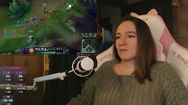 MoonlishSiren online show from March 2026 09:06:01 PM