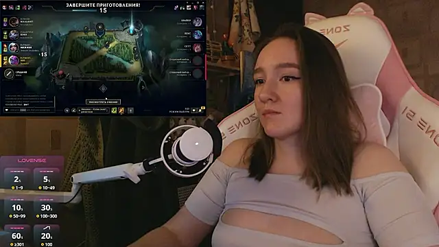 MoonlishSiren online show from March 2026 09:15:02 PM