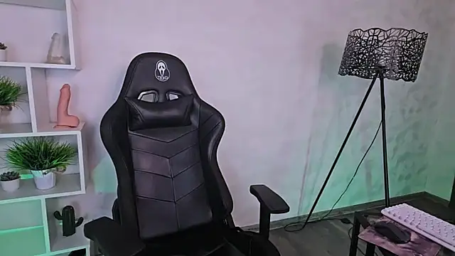 Only   Yours online show from April 2026 04:41:01 PM