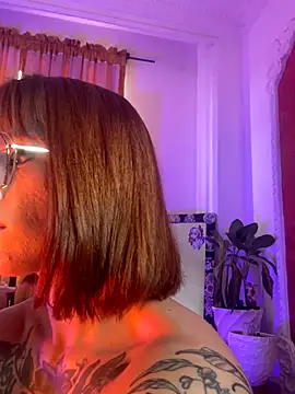 Snapshot of ValenGray chatting on November 2025 01:14:01 PM ValenGray online show from November 2025 01:14:01 PM