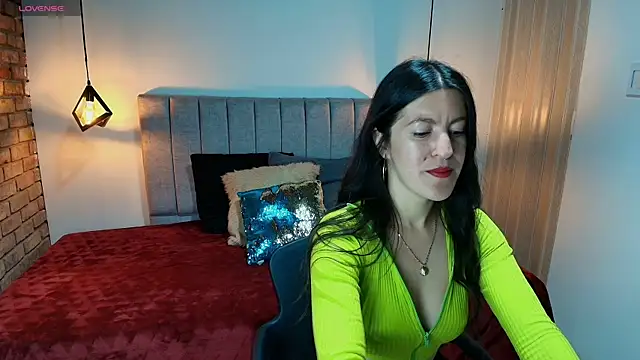LiaCooper  online show from June 2026 12:38:02 PM
