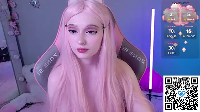 Snapshot of White_kitty01 chatting on May 2026 12:48:02 PM White kitty01 online show from May 2026 12:48:02 PM