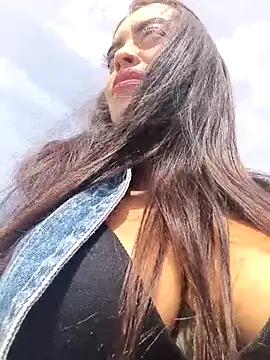 Freyja300 online show from April 2026 12:33:01 PM