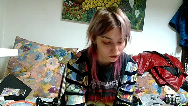 Sophie Bell online show from October 2025 06:49:02 PM