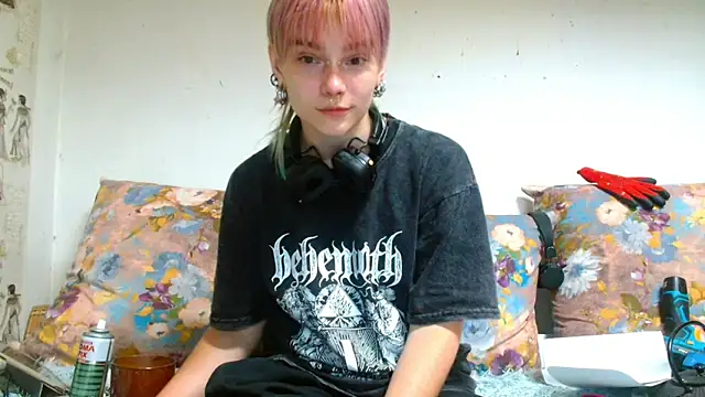 Snapshot of Sophie_Bell chatting on June 2026 07:26:02 PM Sophie Bell online show from June 2026 07:26:02 PM