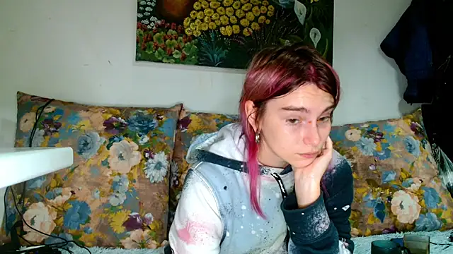 Sophie Bell online show from October 2025 06:09:02 PM