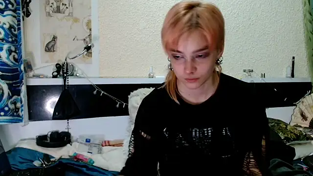 Snapshot of Sophie_Bell chatting on June 2026 10:26:01 PM Sophie Bell online show from June 2026 10:26:01 PM
