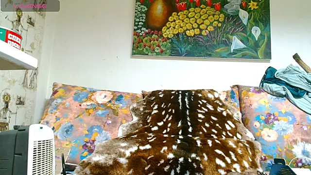 Sophie Bell online show from March 2025 09:05:02 PM