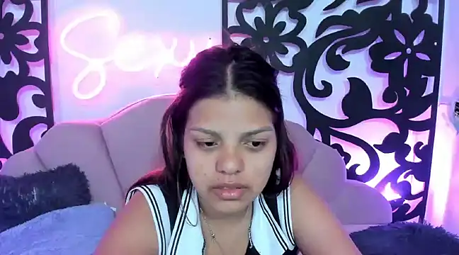 Snapshot of your_little_naughty1 chatting on January 2025 11:10:02 AM your little naughty1 online show from January 2025 11:10:02 AM