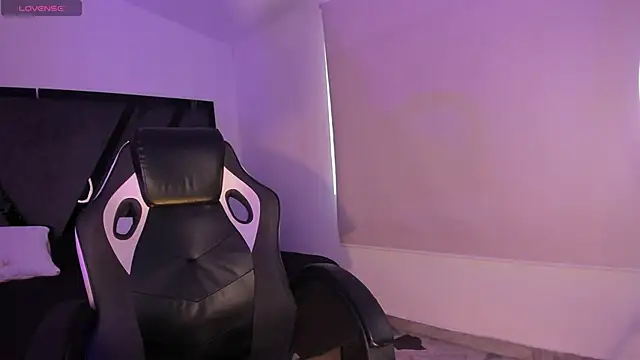 MelodyBliss online show from April 2026 09:56:01 PM