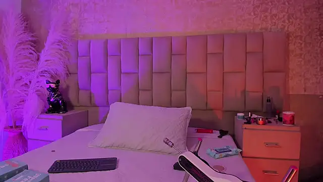 MelodyBliss online show from January 2026 04:52:02 AM