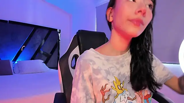 MelodyBliss online show from May 2026 08:35:01 PM
