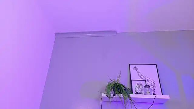 Snapshot of KendalMilleer chatting on October 2025 10:23:02 AM KendalMilleer online show from October 2025 10:23:02 AM