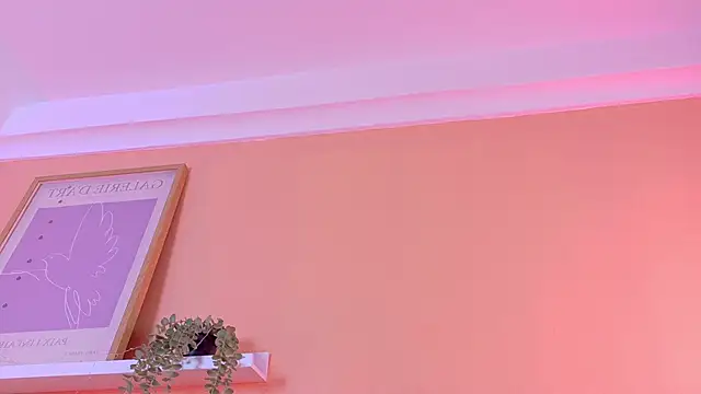 Snapshot of KendalMilleer chatting on November 2025 10:26:01 AM KendalMilleer online show from November 2025 10:26:01 AM