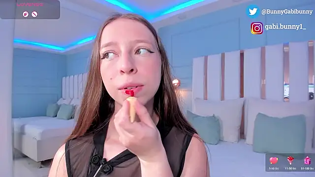 gabi bunny online show from March 2026 06:14:01 PM