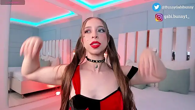 gabi bunny online show from May 2026 03:42:01 PM