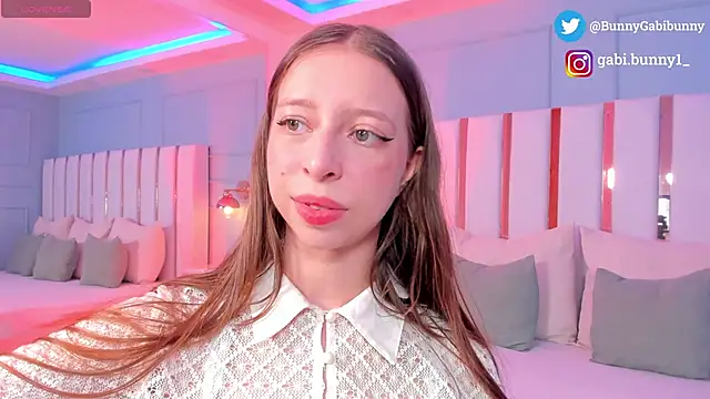 gabi bunny online show from January 2026 05:17:02 PM