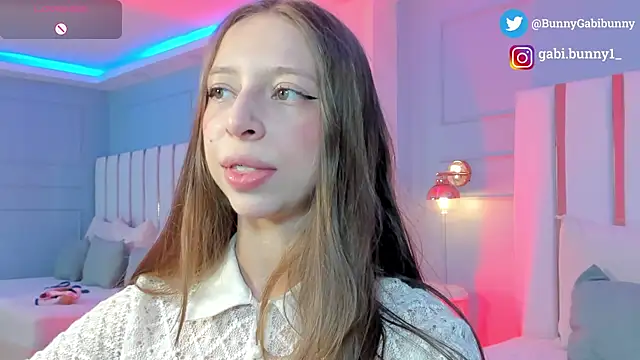 gabi bunny online show from February 2026 05:33:02 PM