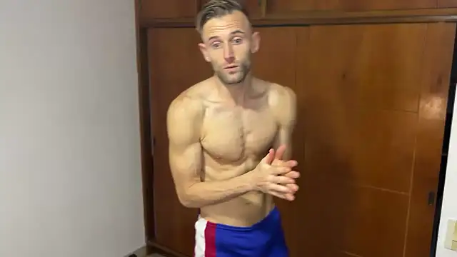 Snapshot of aquilesmade chatting on December 2024 03:40:01 AM aquilesmade online show from December 2024 03:40:01 AM