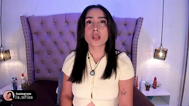 lia sofiia online show from April 2026 09:16:01 AM