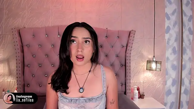 lia sofiia online show from April 2026 08:43:01 AM