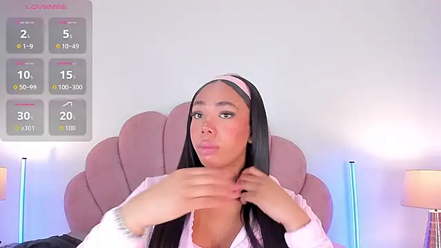 Nicole Paradise online show from February 2026 12:49:02 PM