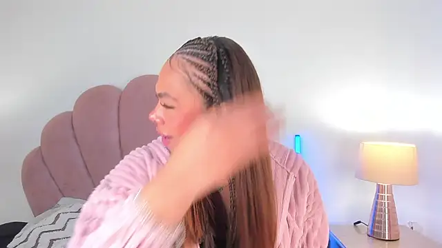 Nicole Paradise online show from January 2026 12:44:02 PM