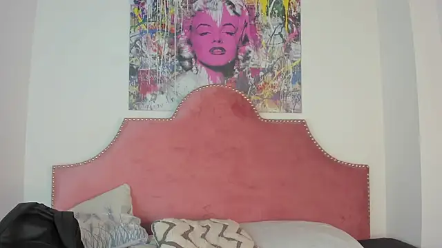 Snapshot of Nicole_Paradise chatting on November 2025 12:42:01 PM Nicole Paradise online show from November 2025 12:42:01 PM