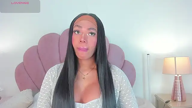 Nicole Paradise online show from March 2026 01:02:01 PM