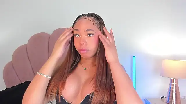 Nicole Paradise online show from January 2026 12:45:01 PM